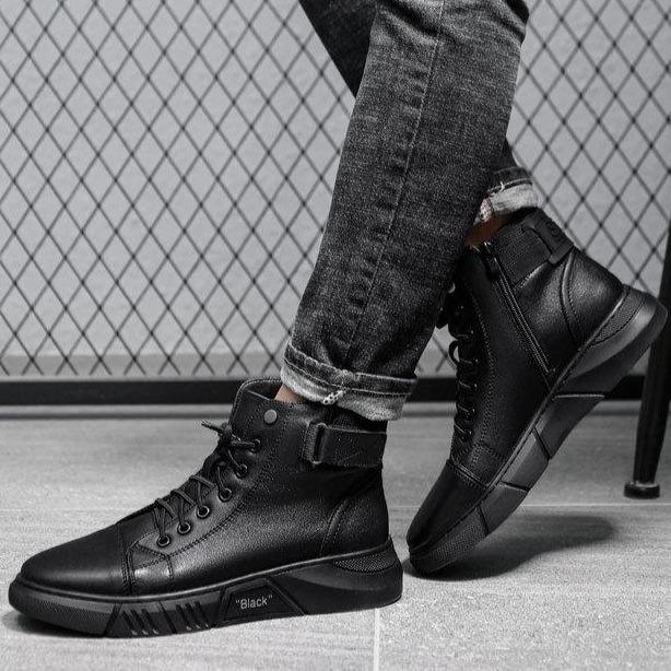 Moderne Echtlederstiefel - Italien
