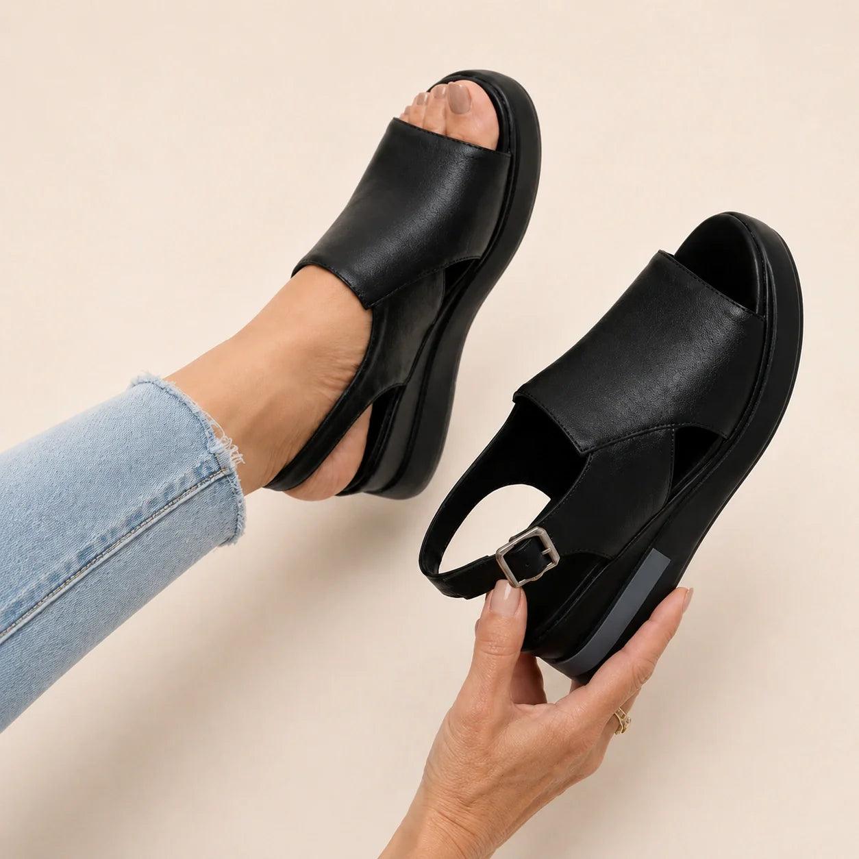 Bequeme und anatomische Sandale – OrthoCare