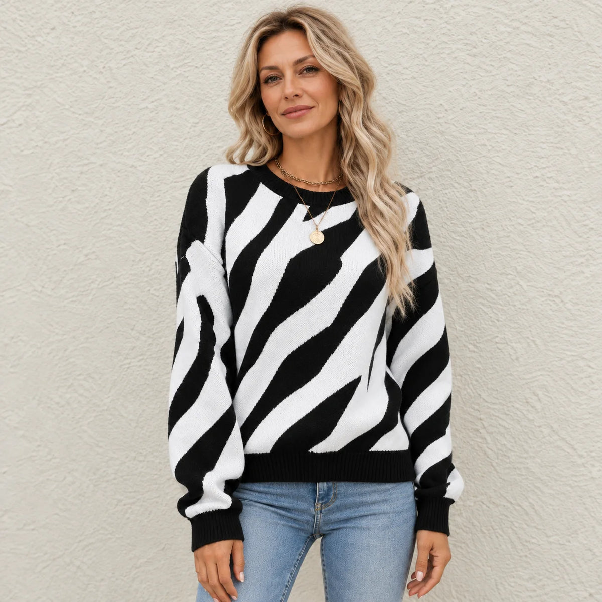 Camille Damen Chic Abstract Pullover